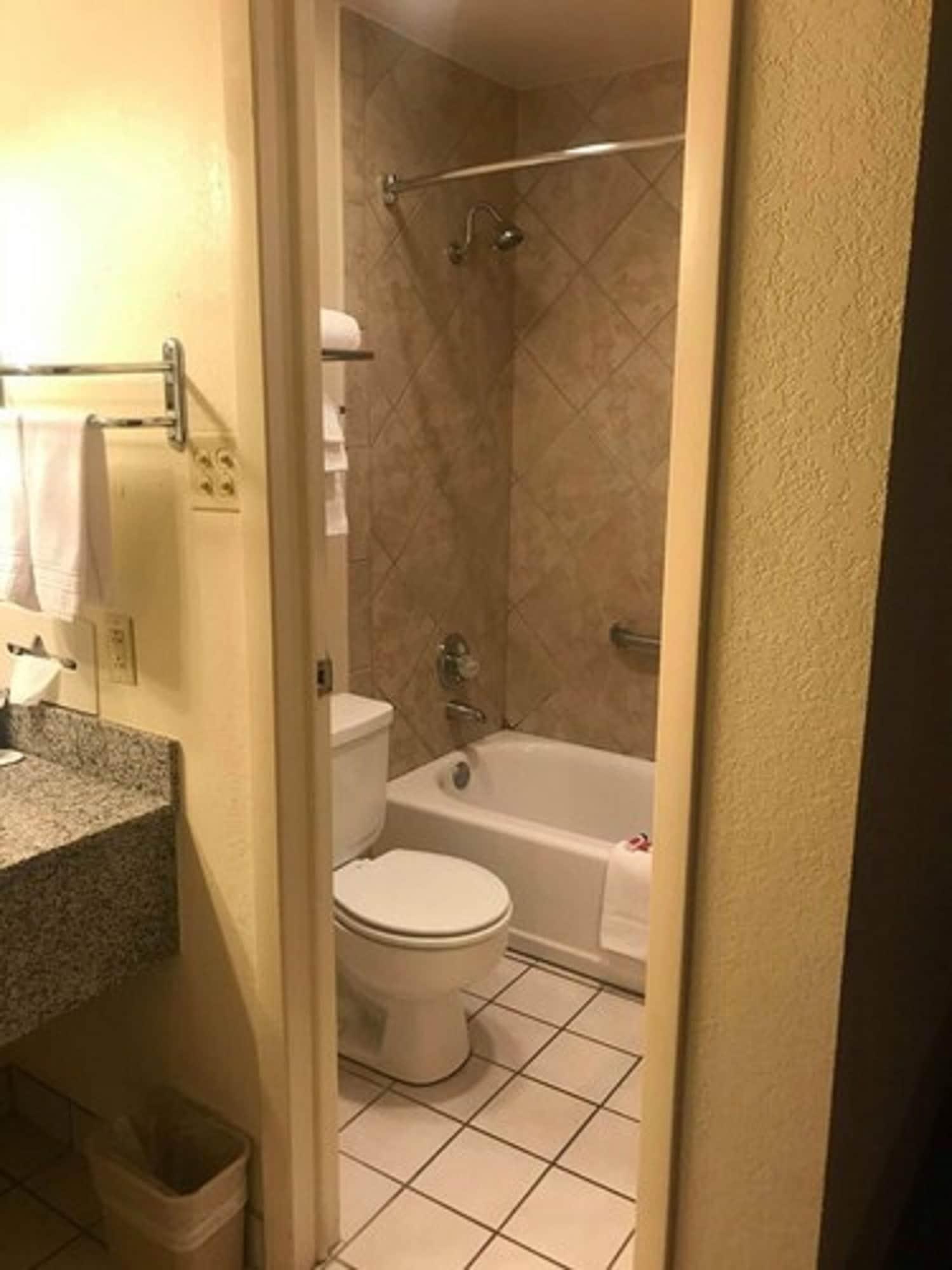 Days Inn By Wyndham Abilene Esterno foto