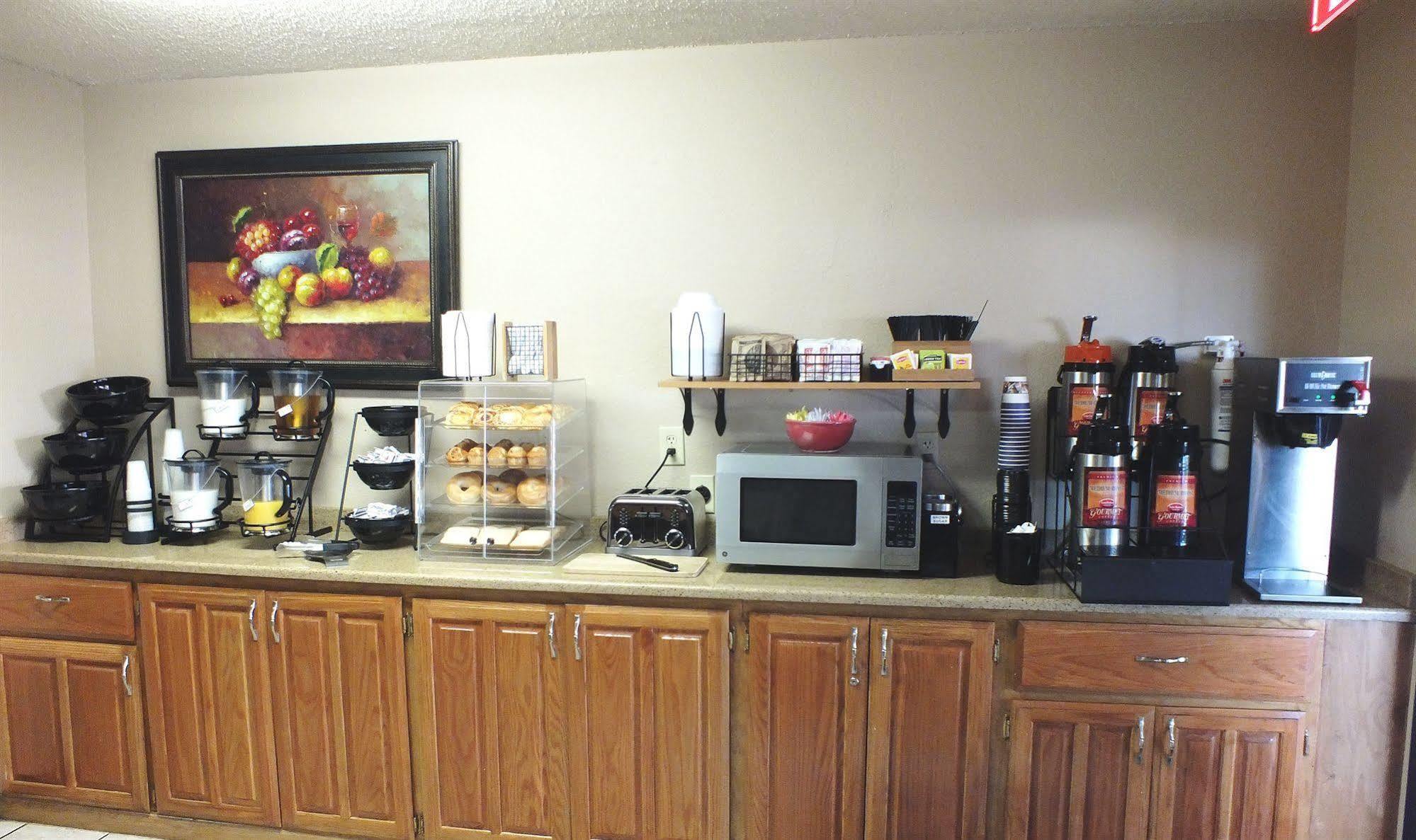 Days Inn By Wyndham Abilene Esterno foto