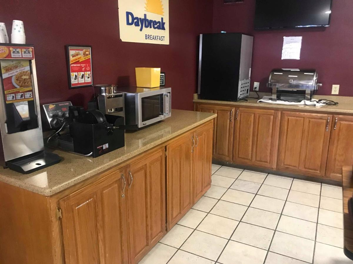 Days Inn By Wyndham Abilene Esterno foto